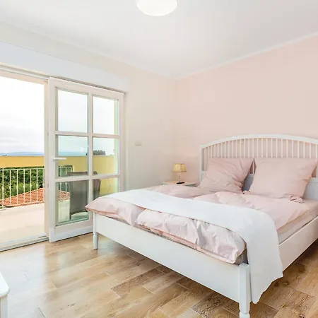 Awesome In With Sauna Lovran