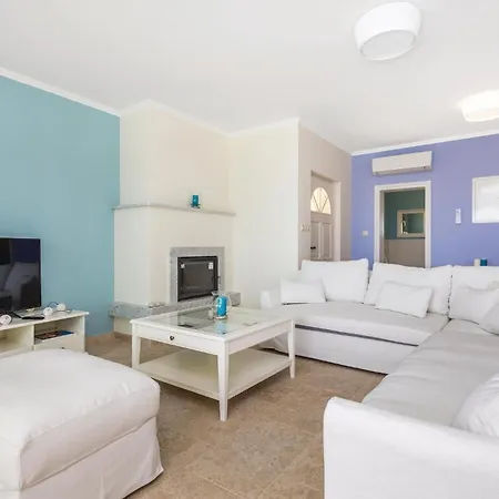 6 Bedroom Cozy In Vakantiehuis