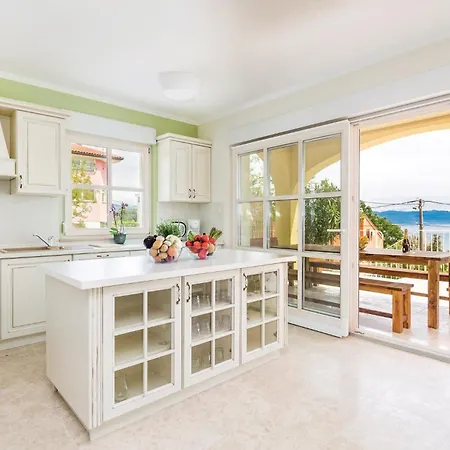 Case de vacanță Awesome In With Sauna *