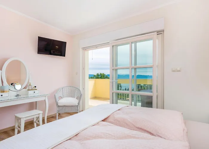 Vakantiehuis Awesome In With Sauna