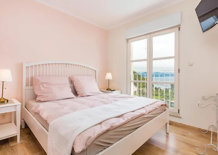 Vakantiehuis Awesome In With Sauna *